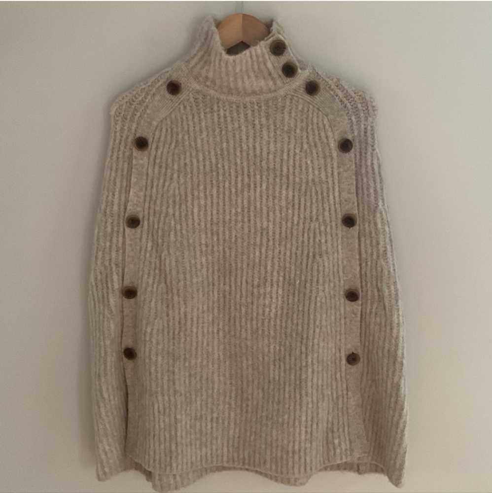 J. Crew Convertible Chunky Knit Side Button Poncho Sweater Cape H3638